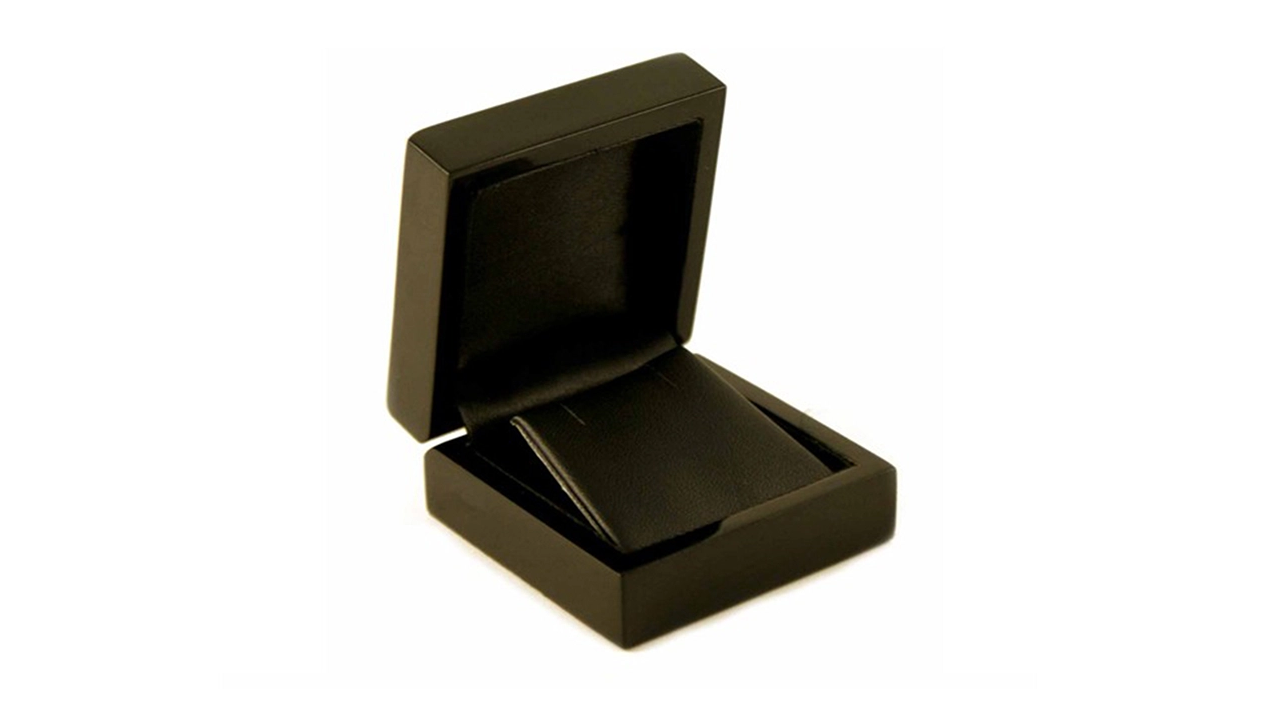Choosing Custom Wooden Packaging to Enhance Product Marketability