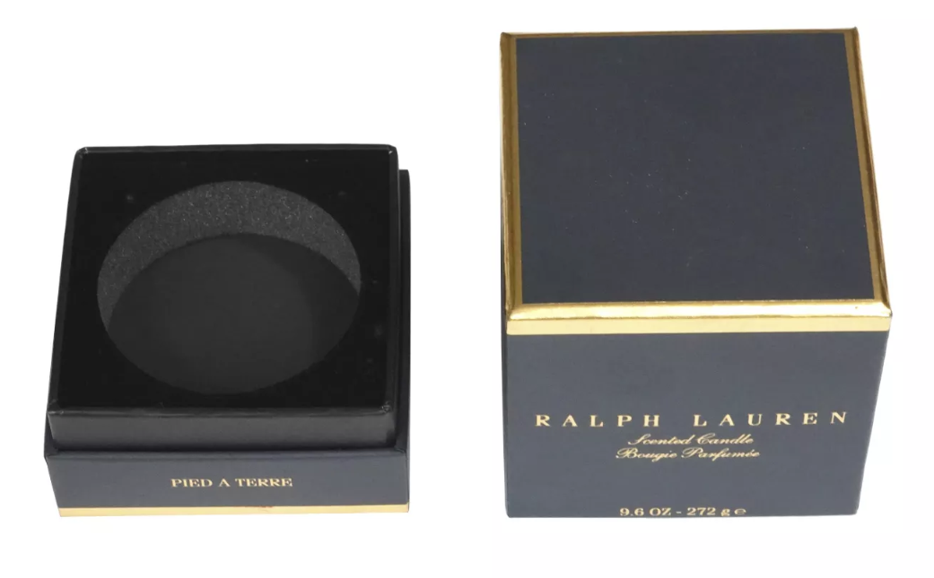Image of elegant boxes made from premium materials like textured linen and glossy coated paper, showcasing their luxurious design and refined appeal.